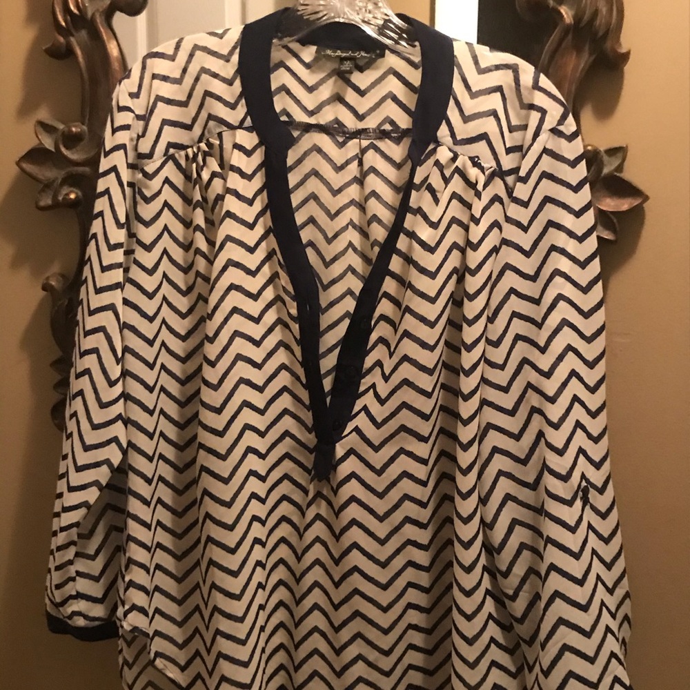 Navy Blue and cream button gown blouse, XL